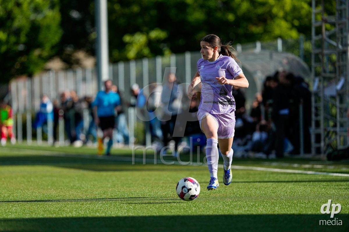 Schweiz: AXA Women's Super League 2025/26, FC Sion Feminin vs FC Luzern - Terrain Synthetique Ancien Stand, Sion: Ramona Schallberger (36 FCL)