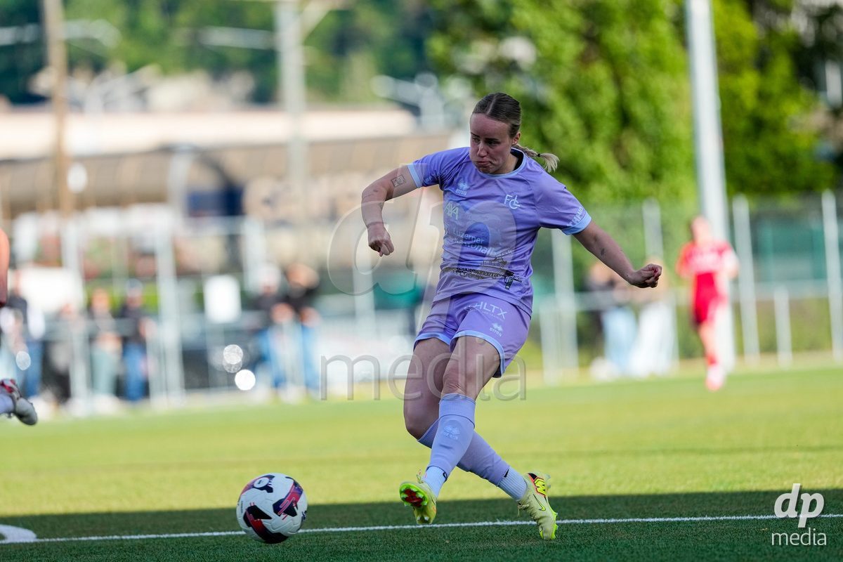 Schweiz: AXA Women's Super League 2025/26, FC Sion Feminin vs FC Luzern - Terrain Synthetique Ancien Stand, Sion: Barbara Reger (16 FCL)