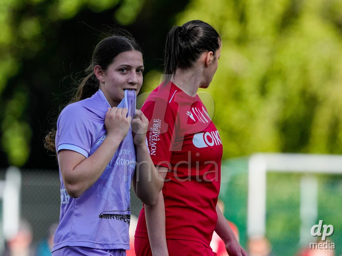 Schweiz: AXA Women's Super League 2025/26, FC Sion Feminin vs FC Luzern - Terrain Synthetique Ancien Stand, Sion: Ramona Schallberger (36 FCL) ist genervt nach einer guten Möglichkeit