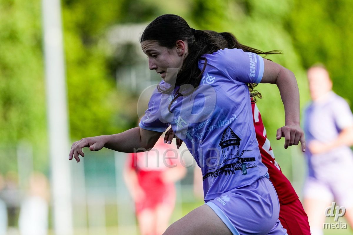 Schweiz: AXA Women's Super League 2025/26, FC Sion Feminin vs FC Luzern - Terrain Synthetique Ancien Stand, Sion: Ramona Schallberger (36 FCL)