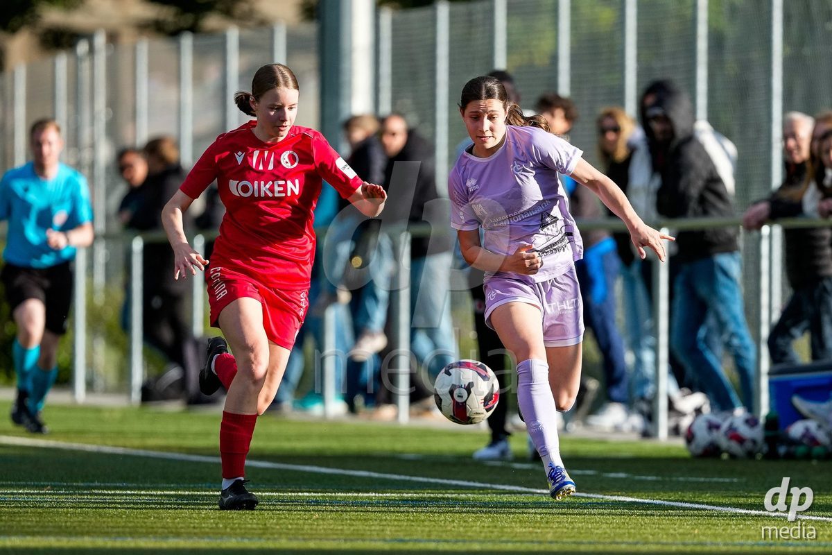 Schweiz: AXA Women's Super League 2025/26, FC Sion Feminin vs FC Luzern - Terrain Synthetique Ancien Stand, Sion: Ramona Schallberger (36 FCL)
