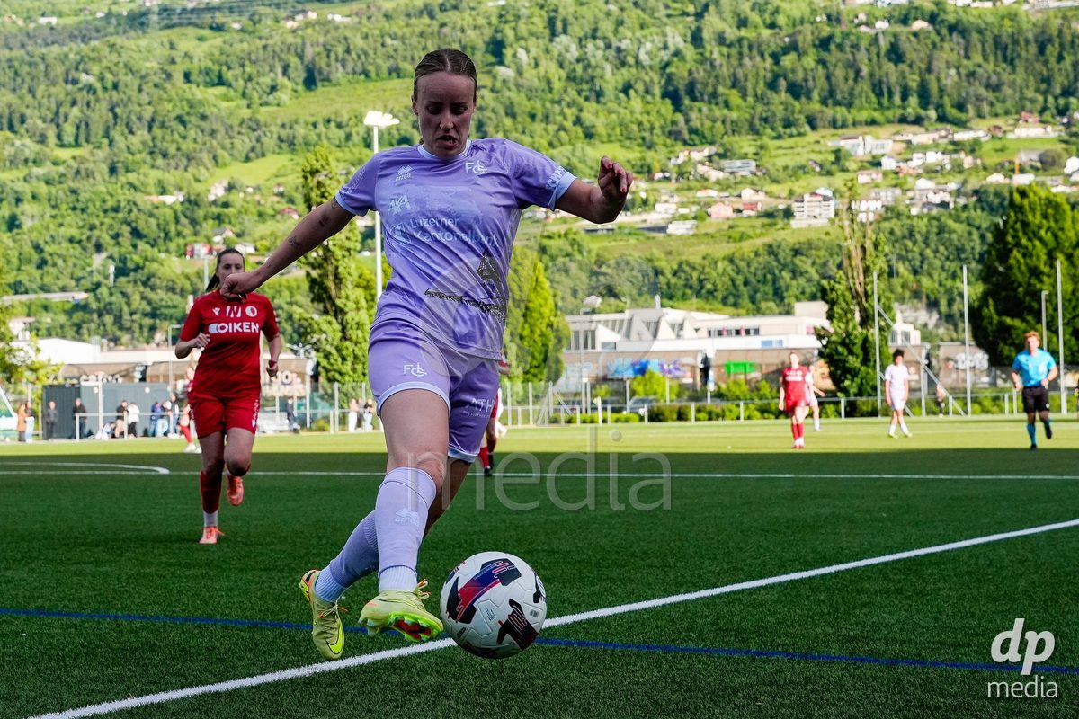 Schweiz: AXA Women's Super League 2025/26, FC Sion Feminin vs FC Luzern - Terrain Synthetique Ancien Stand, Sion: Barbara Reger (16 FCL)