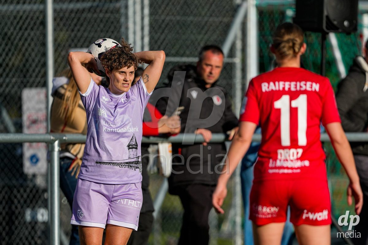 Schweiz: AXA Women's Super League 2025/26, FC Sion Feminin vs FC Luzern - Terrain Synthetique Ancien Stand, Sion: Bettina Brülhart - Bettina Brulhart (23 FCL)