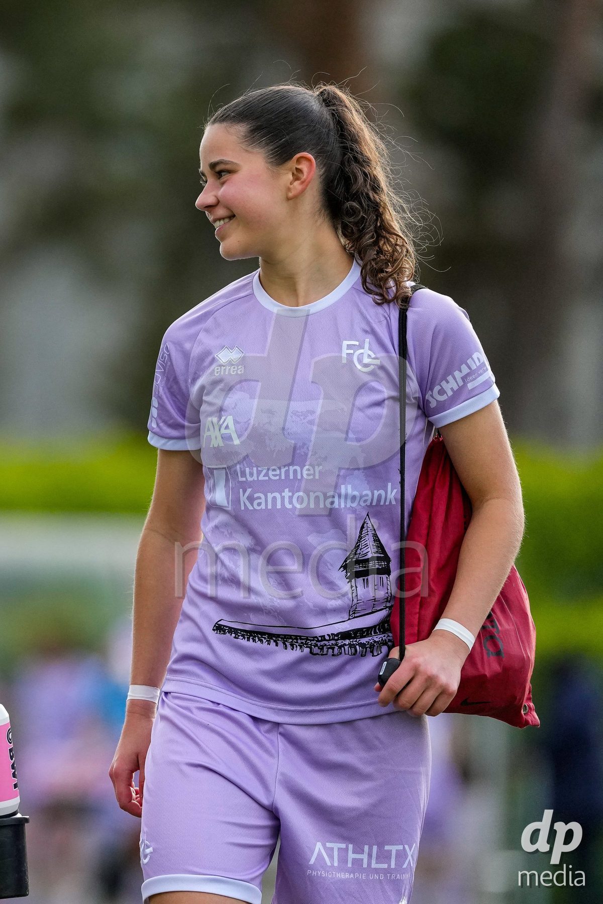Schweiz: AXA Women's Super League 2025/26, FC Sion Feminin vs FC Luzern - Terrain Synthetique Ancien Stand, Sion: Alyssa Keller (99 FCL)