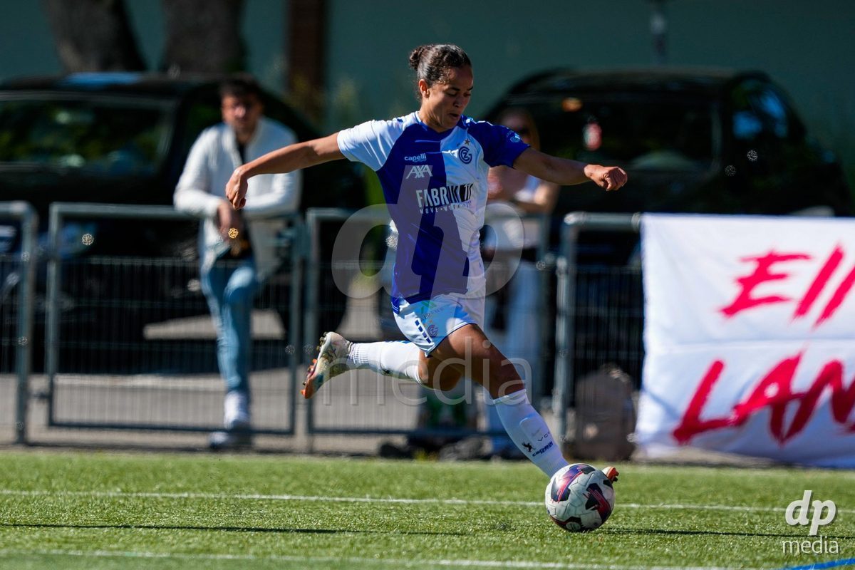 Schweiz: AXA Women's Super League 2025/26, FC Aarau Frauen vs GC Frauenfussball - Sportanlage Schachen, Aarau: Kayla Jay Mckenna (12 Grasshoppers)