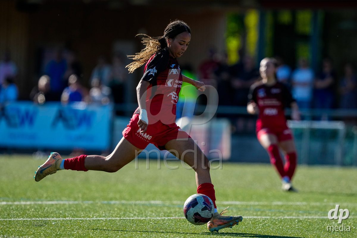 Schweiz: AXA Women's Super League 2025/26, FC Aarau Frauen vs GC Frauenfussball - Sportanlage Schachen, Aarau: Joy Steck (17 FC Aarau)