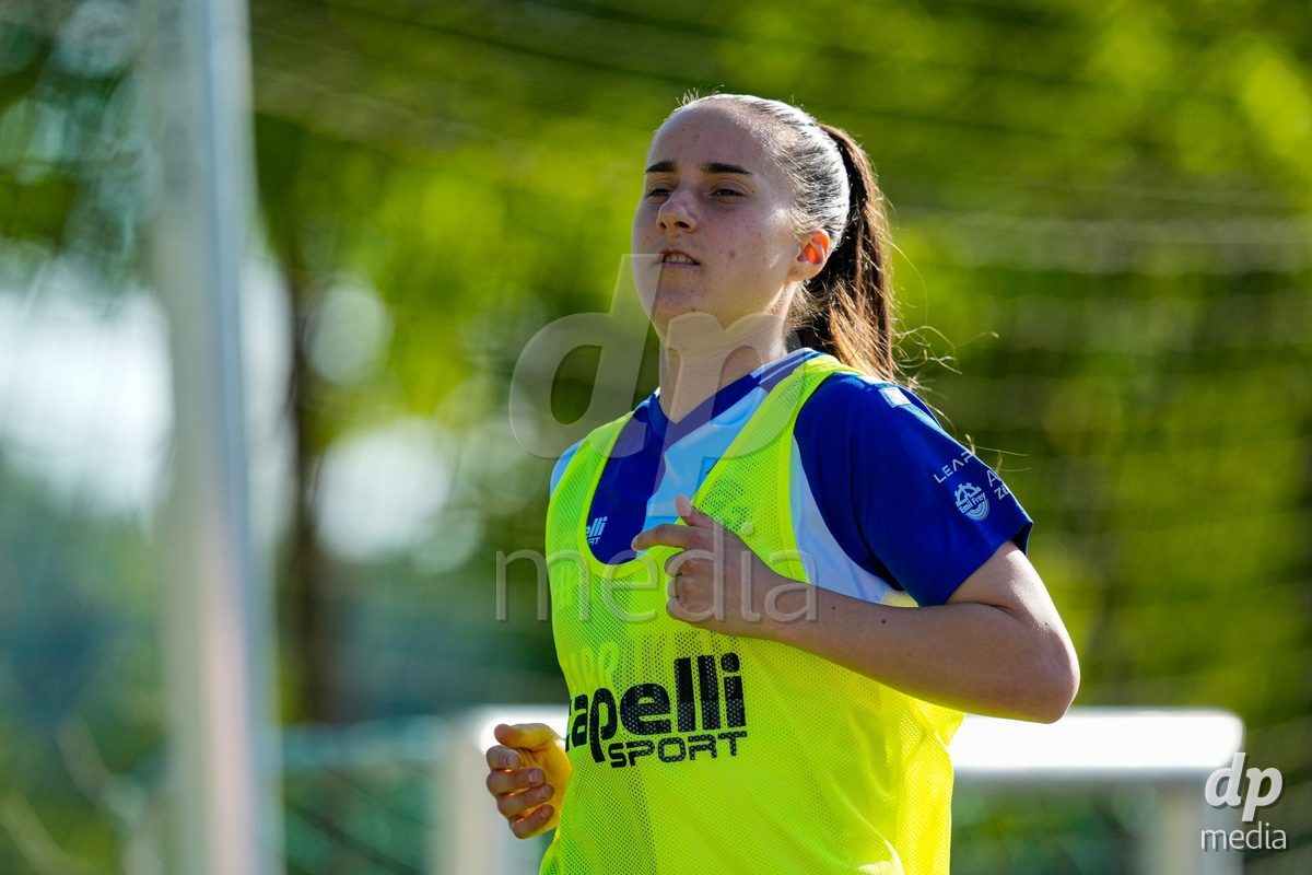 Schweiz: AXA Women's Super League 2025/26, FC Aarau Frauen vs GC Frauenfussball - Sportanlage Schachen, Aarau: Nicole Arcangeli (14 Grasshoppers)