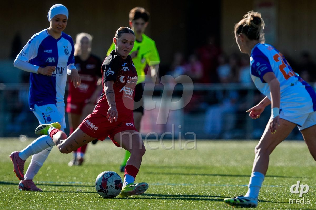 Schweiz: AXA Women's Super League 2025/26, FC Aarau Frauen vs GC Frauenfussball - Sportanlage Schachen, Aarau: Vanesa Hoti (8 FC Aarau)
