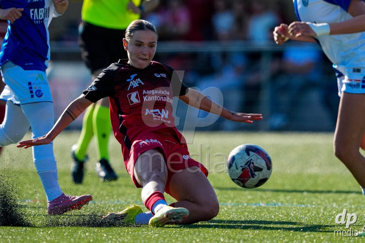 Schweiz: AXA Women's Super League 2025/26, FC Aarau Frauen vs GC Frauenfussball - Sportanlage Schachen, Aarau: Vanesa Hoti (8 FC Aarau)