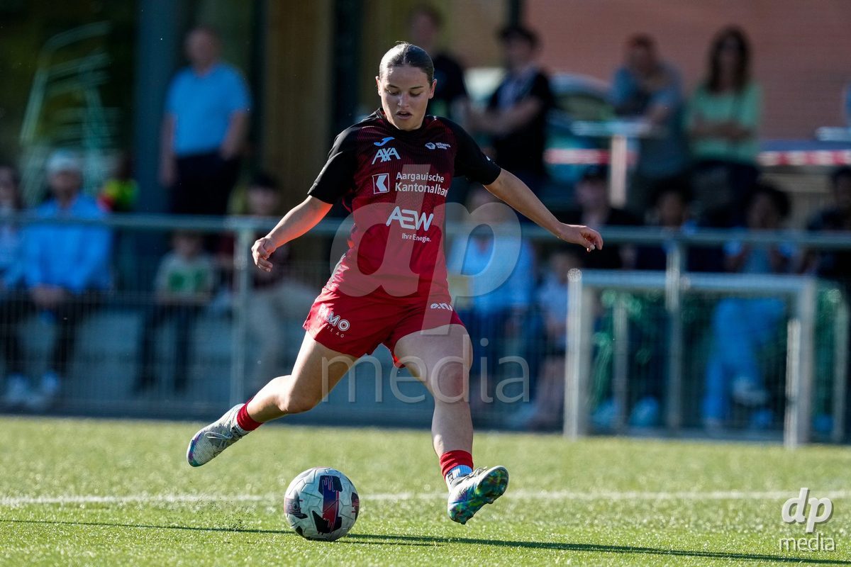 Schweiz: AXA Women's Super League 2025/26, FC Aarau Frauen vs GC Frauenfussball - Sportanlage Schachen, Aarau: Anja Klingenstein (11 FC Aarau)