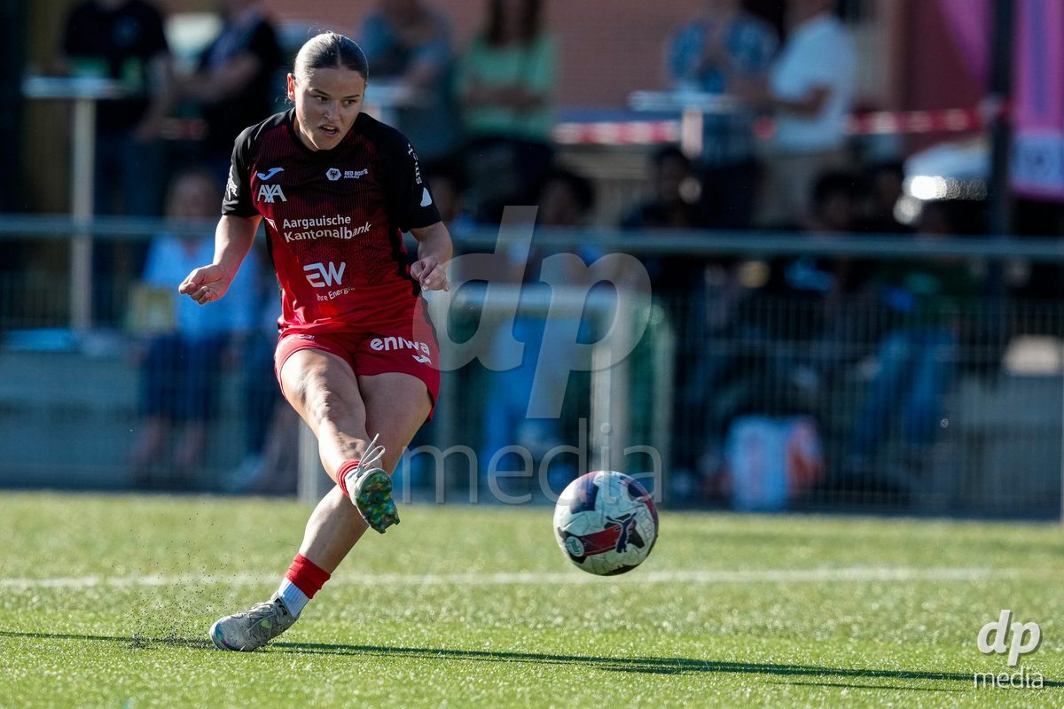 Schweiz: AXA Women's Super League 2025/26, FC Aarau Frauen vs GC Frauenfussball - Sportanlage Schachen, Aarau: Anja Klingenstein (11 FC Aarau)