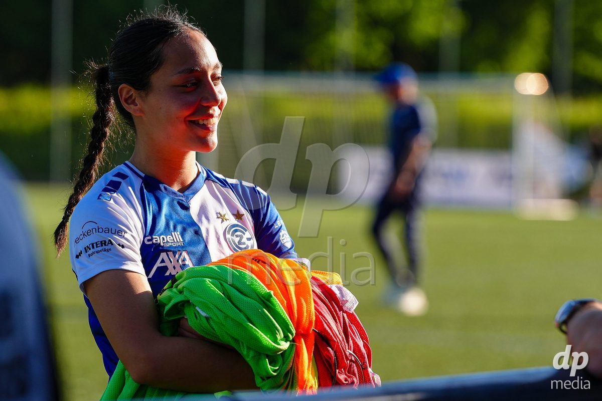 Schweiz: AXA Women's Super League 2025/26, FC Aarau Frauen vs GC Frauenfussball - Sportanlage Schachen, Aarau: Noemie Potier (11 Grasshoppers) nach dem Spiel