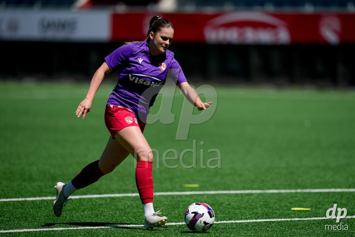 Schweiz: AXA Women's Super League 2025/26, FC Thun vs Yverdon Sport FC - Stockhorn Arena, Thun: Selina Ueltschi (11 Thun)