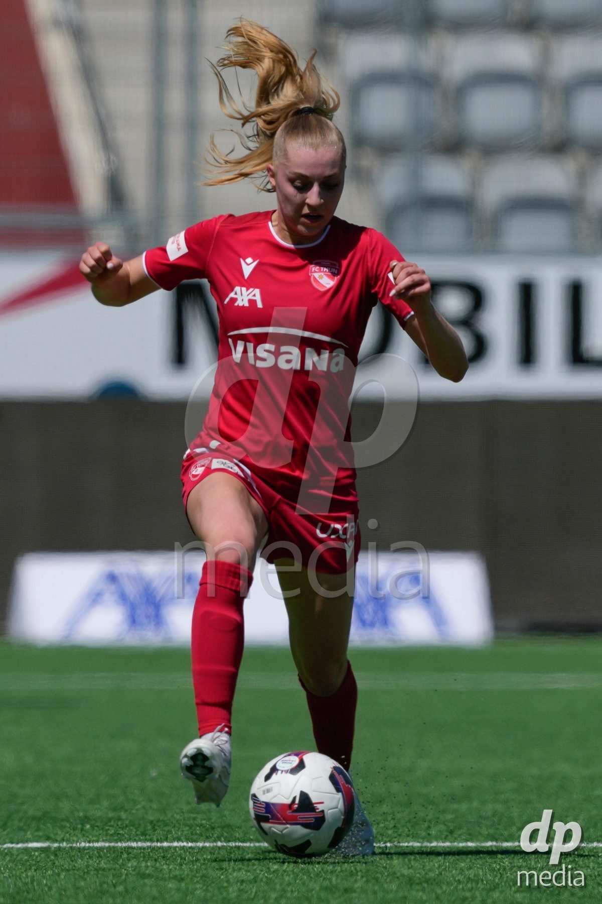 Schweiz: AXA Women's Super League 2025/26, FC Thun vs Yverdon Sport FC - Stockhorn Arena, Thun: Celine Schmid (34 Thun)