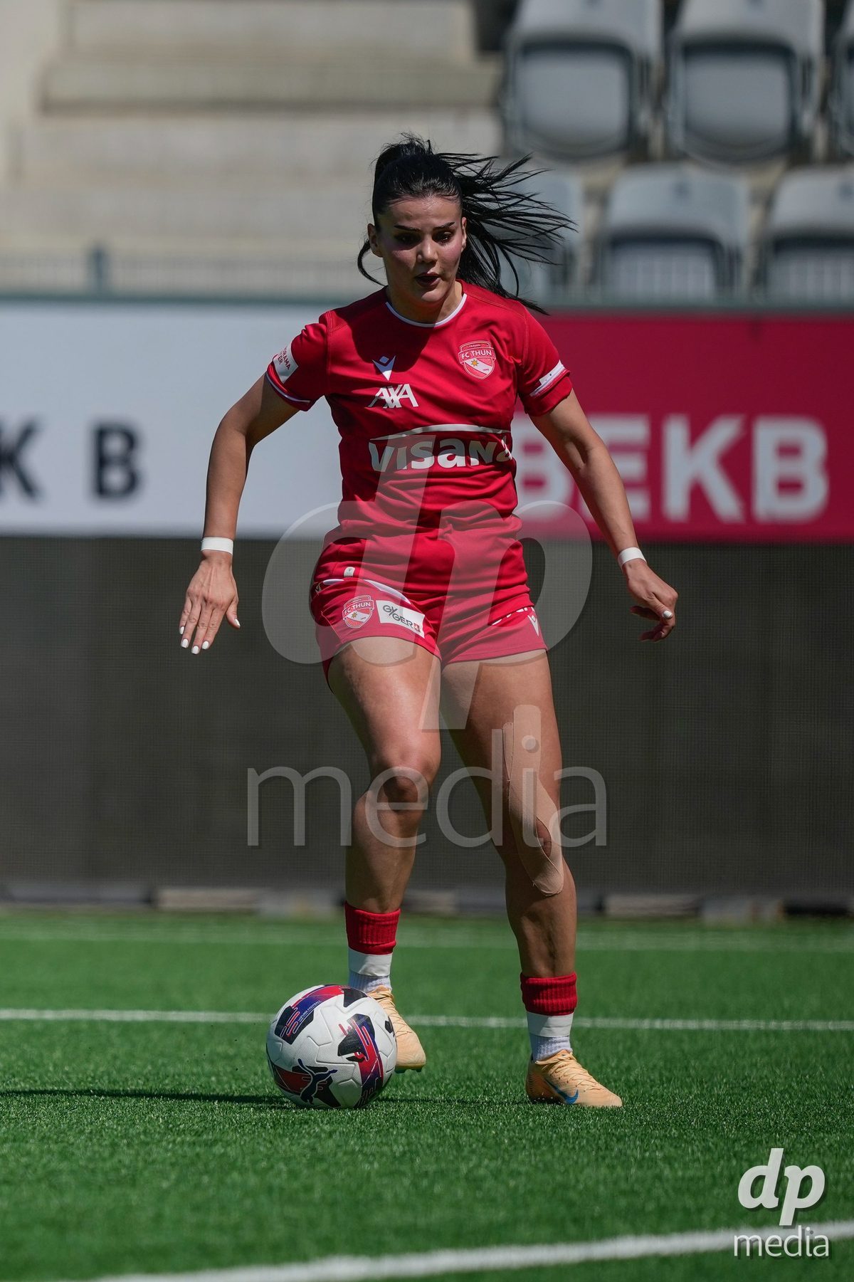 Schweiz: AXA Women's Super League 2025/26, FC Thun vs Yverdon Sport FC - Stockhorn Arena, Thun: Mimoza Hamidi (7 Thun) trifft zum 2:0