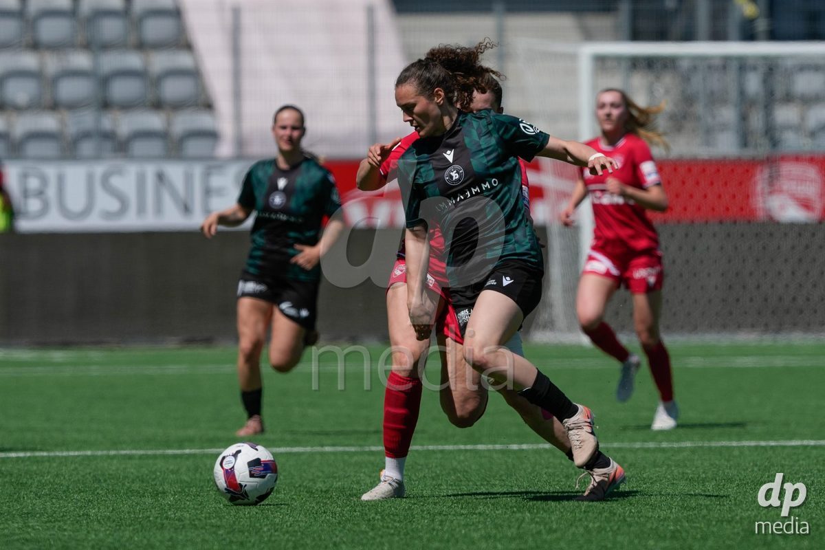 Schweiz: AXA Women's Super League 2025/26, FC Thun vs Yverdon Sport FC - Stockhorn Arena, Thun: Zia Girardin (3 Yverdon)