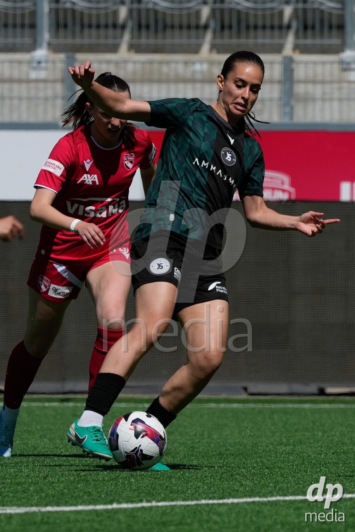 Schweiz: AXA Women's Super League 2025/26, FC Thun vs Yverdon Sport FC - Stockhorn Arena, Thun: Ines Khiri (9 Yverdon)