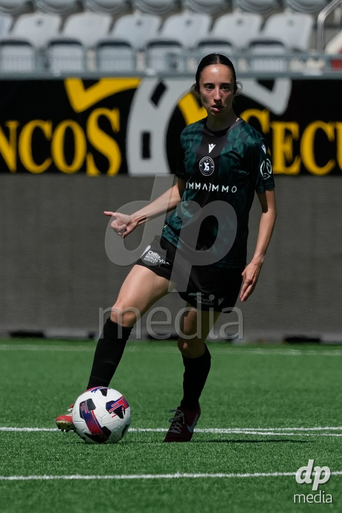 Schweiz: AXA Women's Super League 2025/26, FC Thun vs Yverdon Sport FC - Stockhorn Arena, Thun: Ilona Guede Redondo (17 Yverdon)