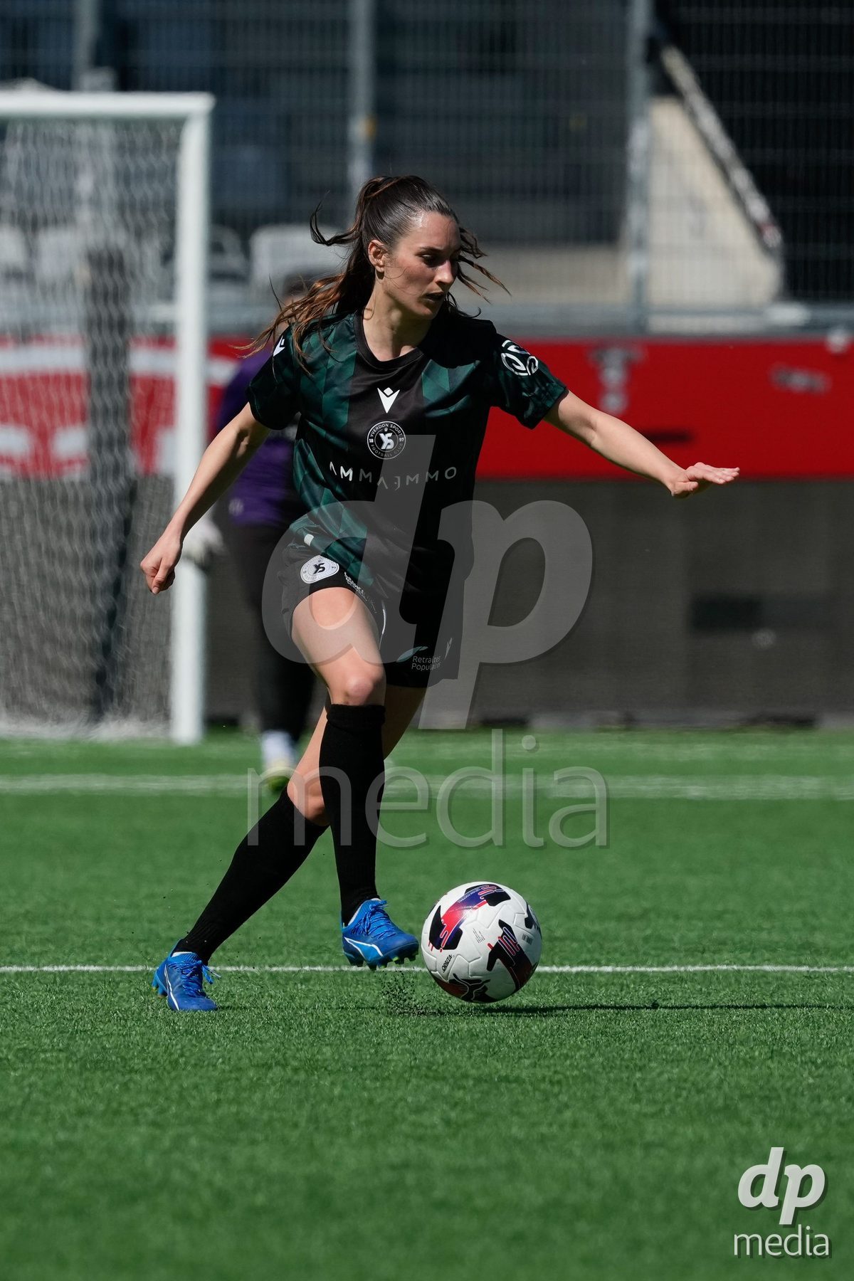 Schweiz: AXA Women's Super League 2025/26, FC Thun vs Yverdon Sport FC - Stockhorn Arena, Thun: Andrea Maddalen Sierra Larrauri (2 Yverdon)