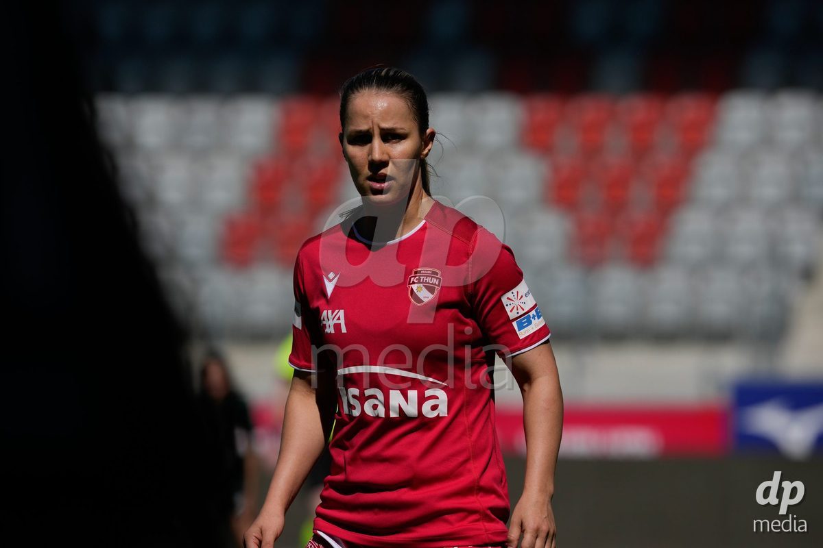 Schweiz: AXA Women's Super League 2025/26, FC Thun vs Yverdon Sport FC - Stockhorn Arena, Thun: Simona Rumyanova Stefanova (8 Thun)
