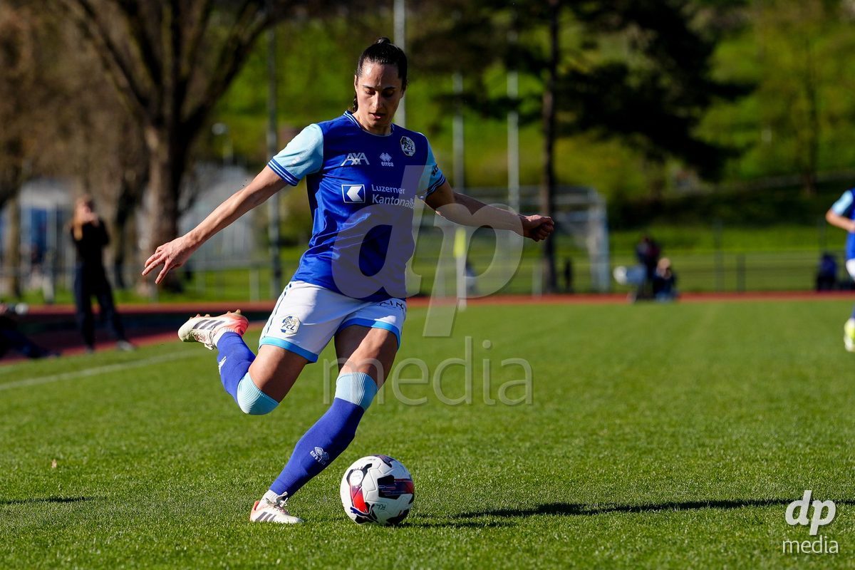 Schweiz: AXA Women's Super League 2025/26, FC Luzern vs BSC YB Frauen - Hubelmatt, Luzern: Cristina Carp (28 FCL)