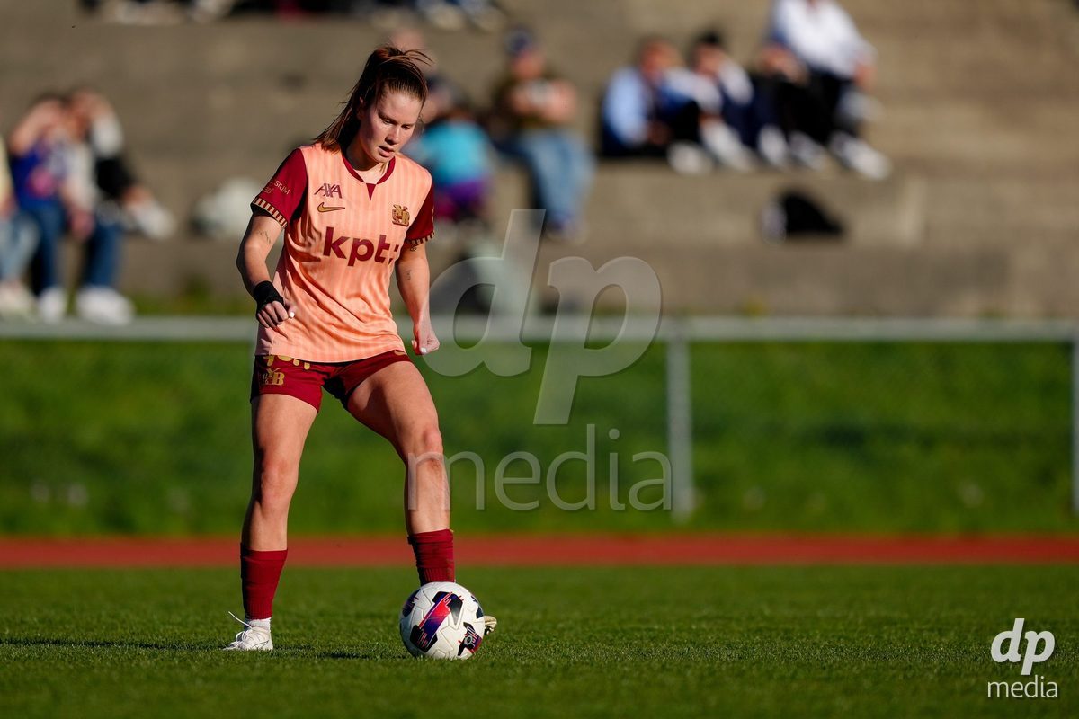Schweiz: AXA Women's Super League 2025/26, FC Luzern vs BSC YB Frauen - Hubelmatt, Luzern: Emilie Bernhardt (25 YB Frauen)