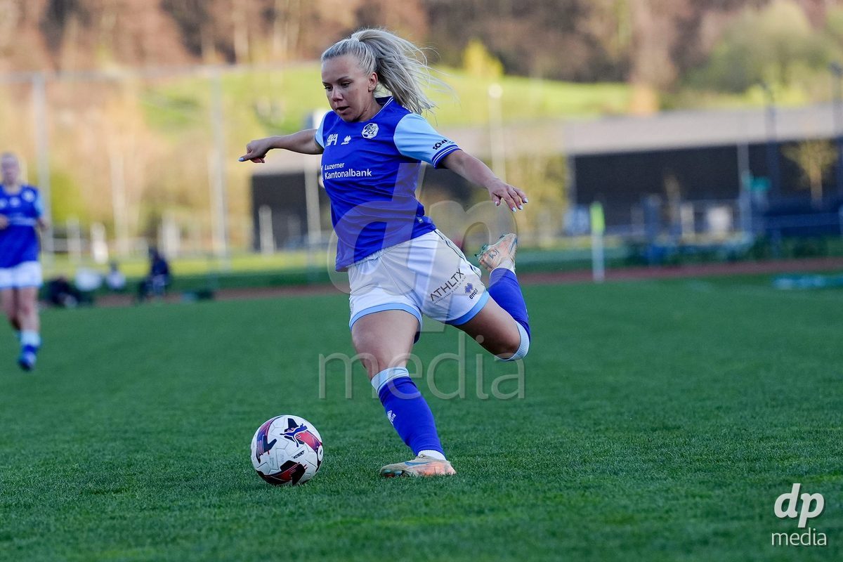 Schweiz: AXA Women's Super League 2025/26, FC Luzern vs BSC YB Frauen - Hubelmatt, Luzern: Jennie Marie Egeriis (17 FCL)