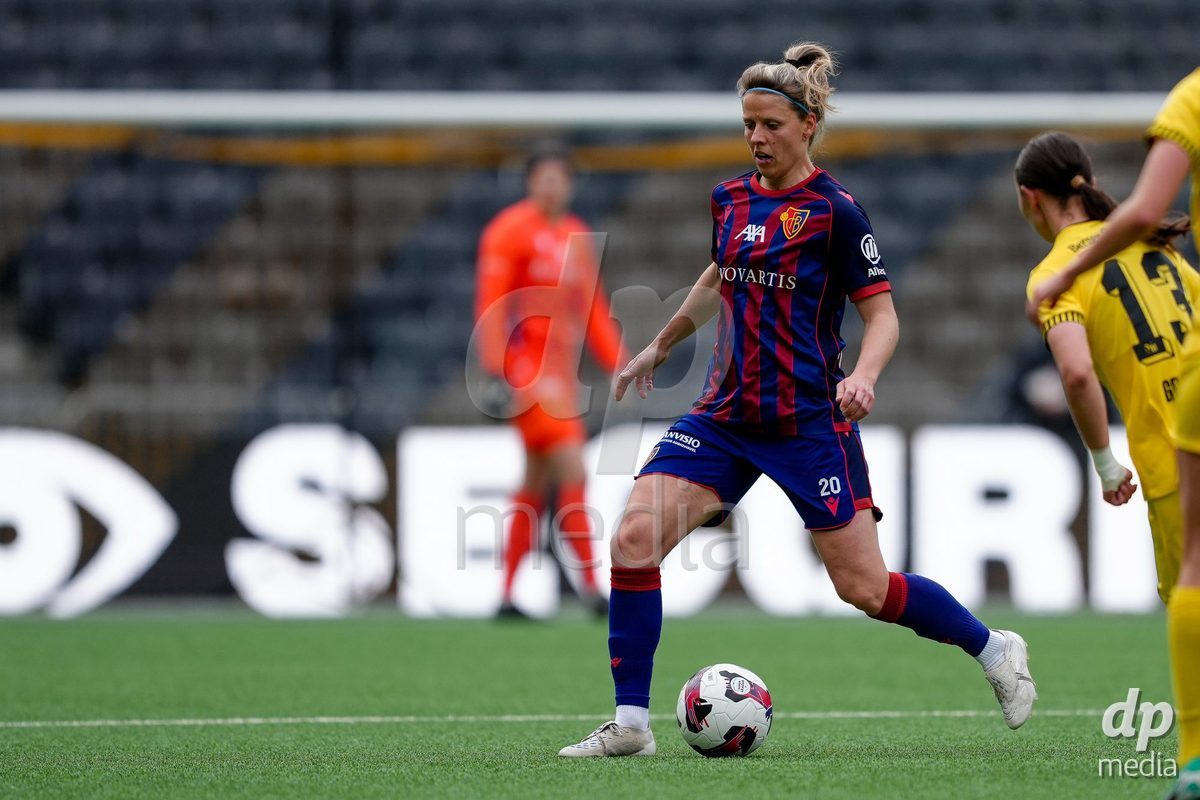Schweiz: AXA Women's Super League 2025/26, BSC YB Frauen vs FC Basel 1893 - Stadion Wankdorf, Bern: Jana Vojtekova (20 FCB) in Aktion