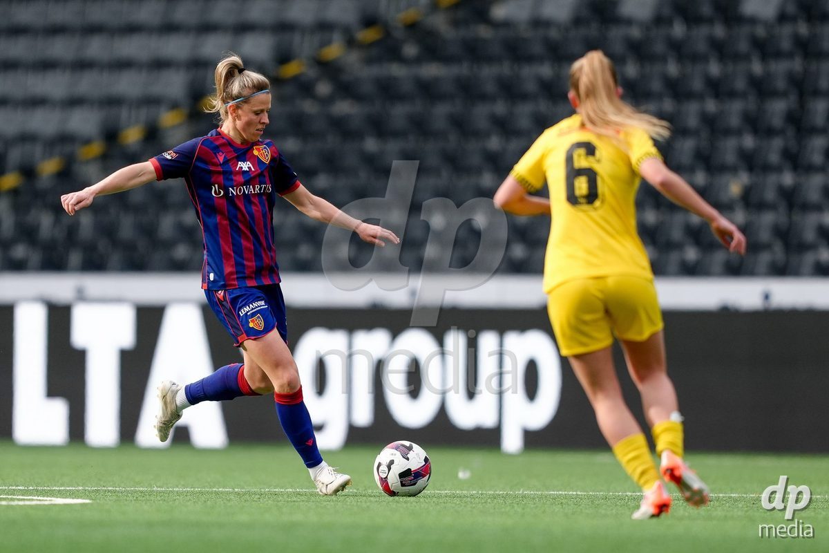 Schweiz: AXA Women's Super League 2025/26, BSC YB Frauen vs FC Basel 1893 - Stadion Wankdorf, Bern: Jana Vojtekova (20 FCB) in Aktion