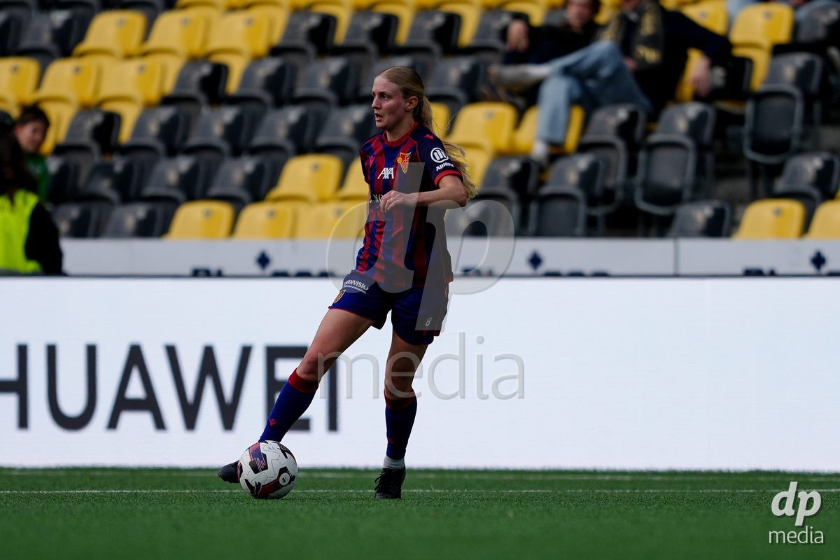 Schweiz: AXA Women's Super League 2025/26, BSC YB Frauen vs FC Basel 1893 - Stadion Wankdorf, Bern: Jacqueline Anne Hand (8 FCB) in Aktion