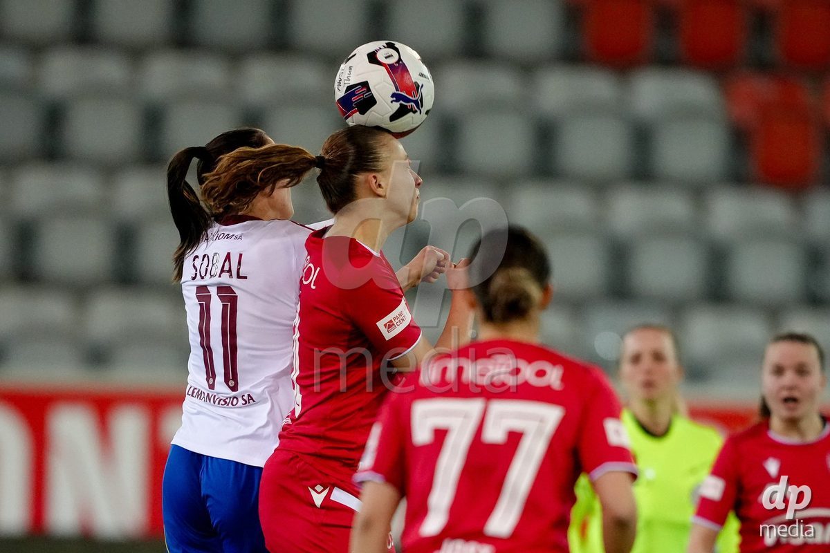 Schweiz: AXA Women's Super League 2025/26, FC Thun vs Servette FC Chenois Feminin - Stockhorn Arena, Thun: