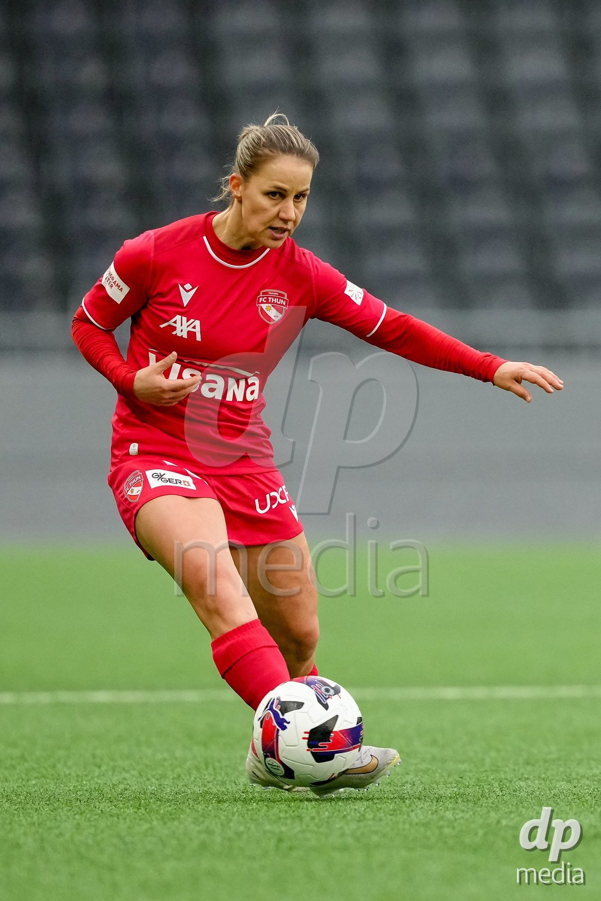 Schweiz: AXA Women's Super League 2025/26, BSC YB Frauen vs FC Thun - Stadion Wankdorf, Bern: Simona Rumyanova Stefanova (8 Thun) in Aktion