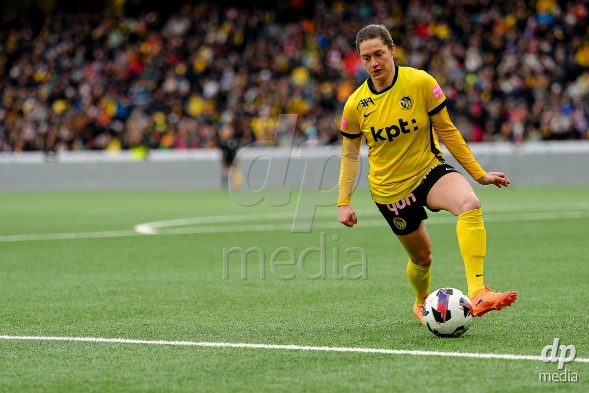 Schweiz: AXA Women's Super League 2025/26, BSC YB Frauen vs FC Thun - Stadion Wankdorf, Bern: Wibke Meister (18 YB Frauen) in Aktion