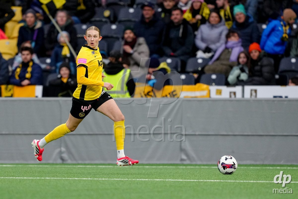 Schweiz: AXA Women's Super League 2025/26, BSC YB Frauen vs FC Thun - Stadion Wankdorf, Bern: Rebecca Villena y Scheffler (77 YB Frauen) in Aktion