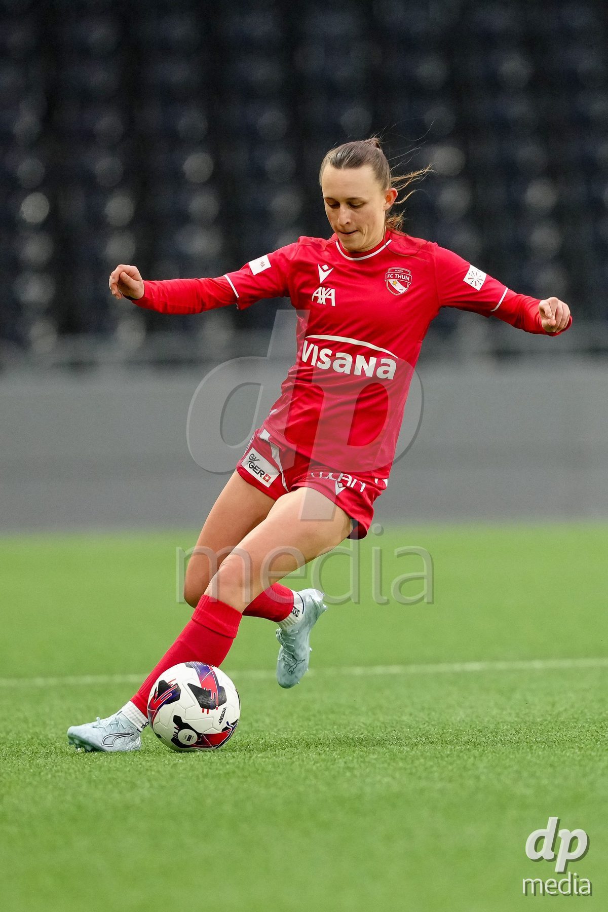 Schweiz: AXA Women's Super League 2025/26, BSC YB Frauen vs FC Thun - Stadion Wankdorf, Bern: Celine Frey (26 Thun) in Aktion