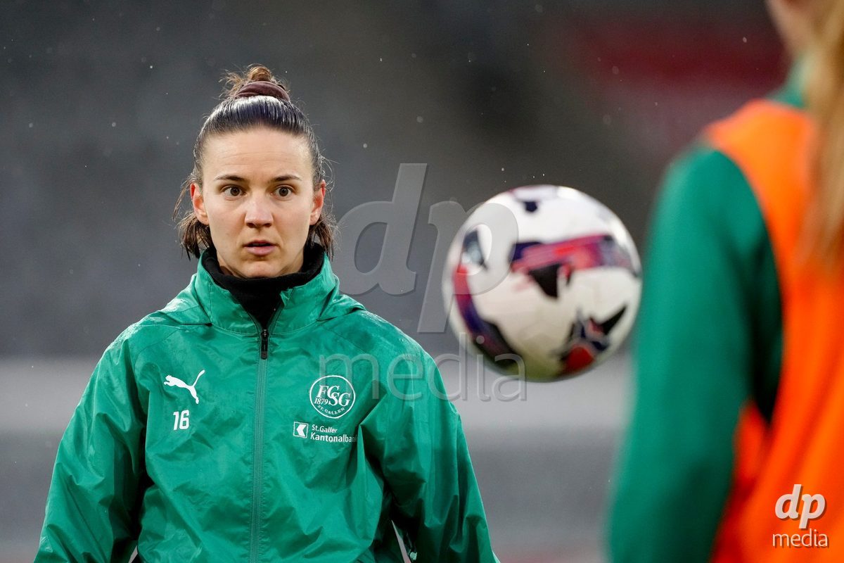 Schweiz: AXA Womens Super League 2025/26, FC Thun vs FC St.Gallen 1879 - Stockhorn Arena, Thun: