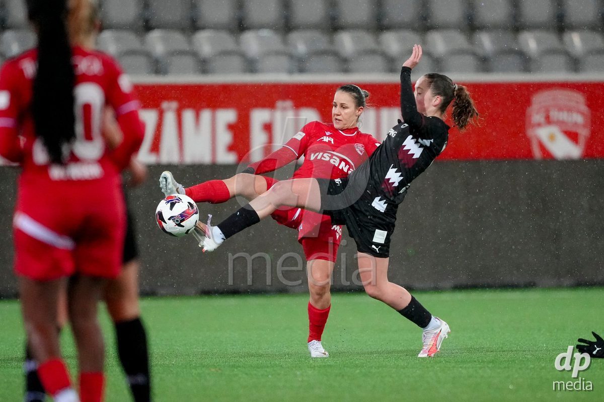 Schweiz: AXA Womens Super League 2025/26, FC Thun vs FC St.Gallen 1879 - Stockhorn Arena, Thun:
