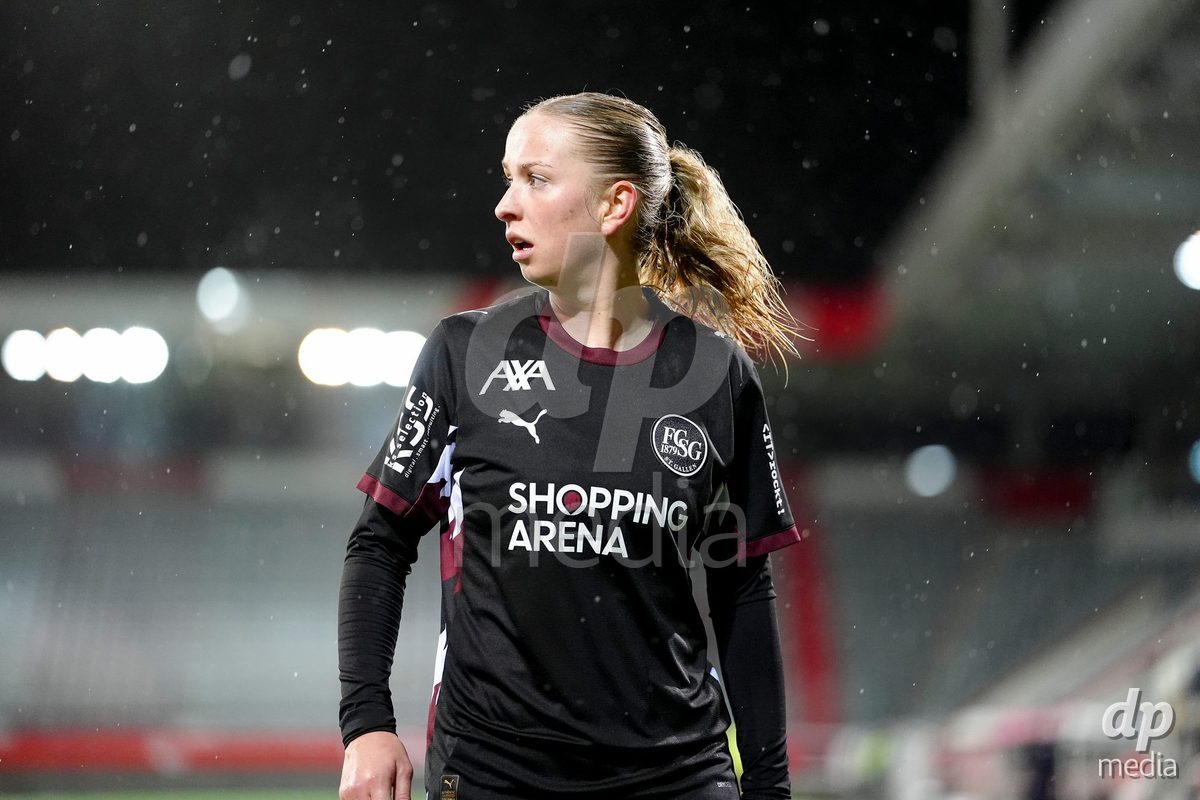 Schweiz: AXA Womens Super League 2025/26, FC Thun vs FC St.Gallen 1879 - Stockhorn Arena, Thun: