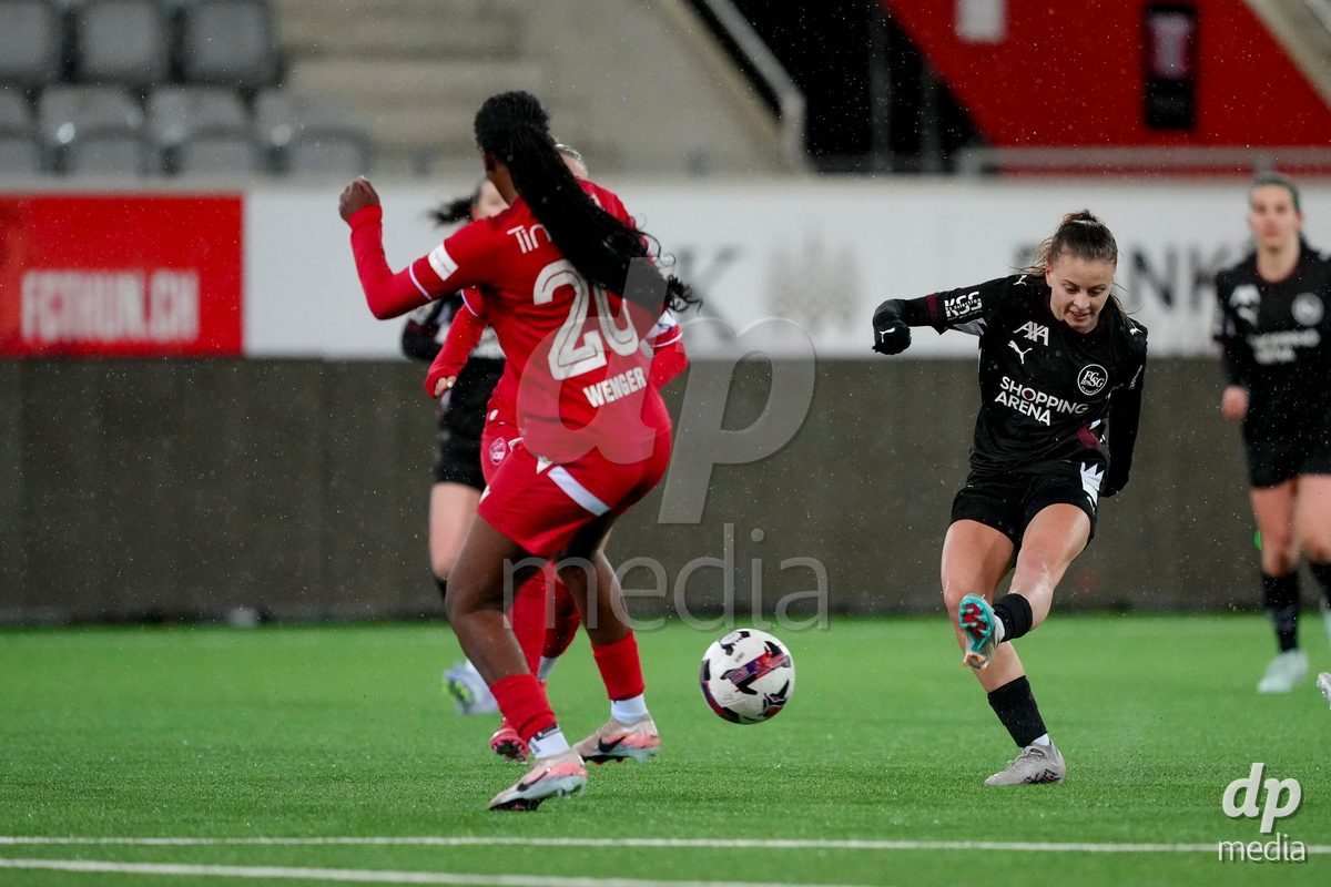 Schweiz: AXA Womens Super League 2025/26, FC Thun vs FC St.Gallen 1879 - Stockhorn Arena, Thun: