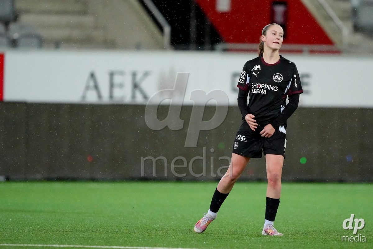 Schweiz: AXA Womens Super League 2025/26, FC Thun vs FC St.Gallen 1879 - Stockhorn Arena, Thun:
