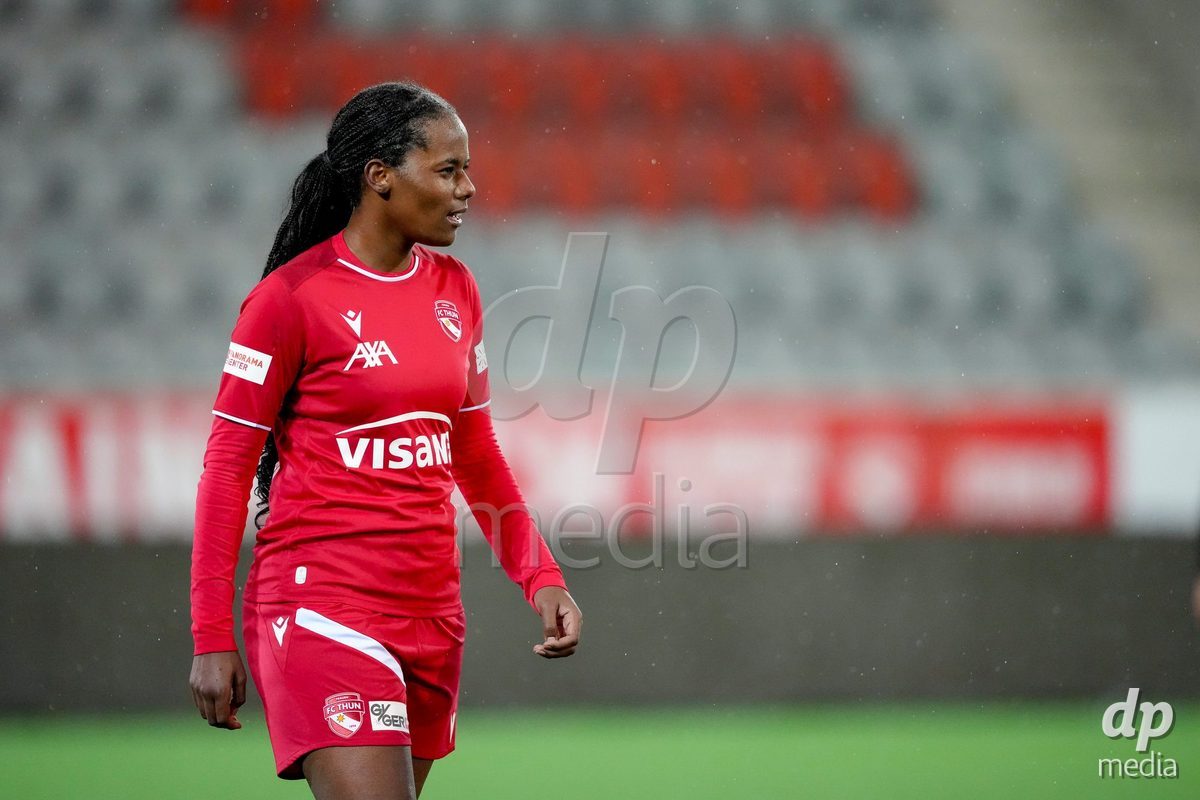 Schweiz: AXA Womens Super League 2025/26, FC Thun vs FC St.Gallen 1879 - Stockhorn Arena, Thun: Vanessa Wenger (20 Thun)