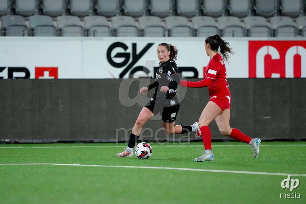 Schweiz: AXA Womens Super League 2025/26, FC Thun vs FC St.Gallen 1879 - Stockhorn Arena, Thun: