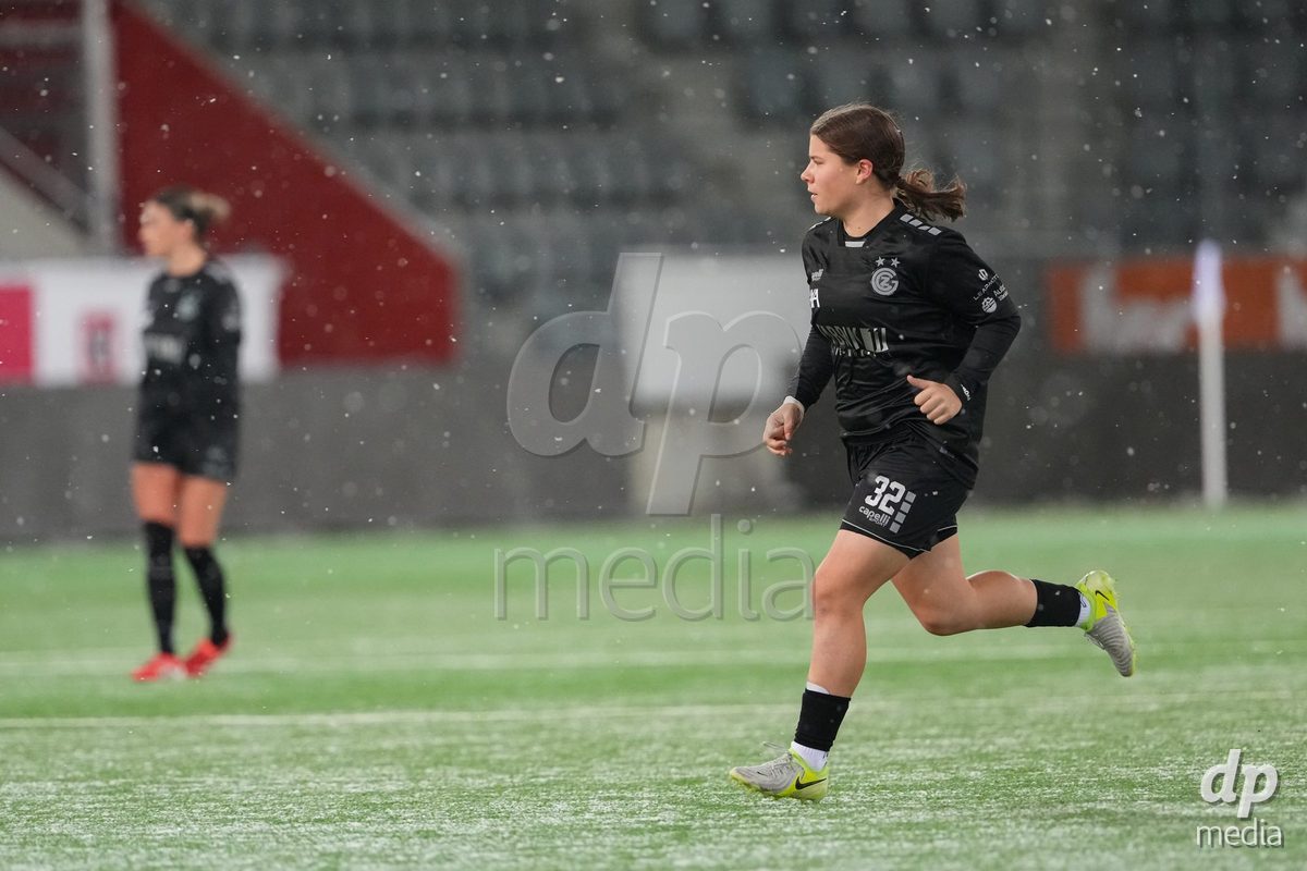 Schweiz: Axa Womens Super League 2025/26, FC Thun vs GC Frauenfussball - Stockhorn Arena, Thun: Michelle Storni (32 GCZ)