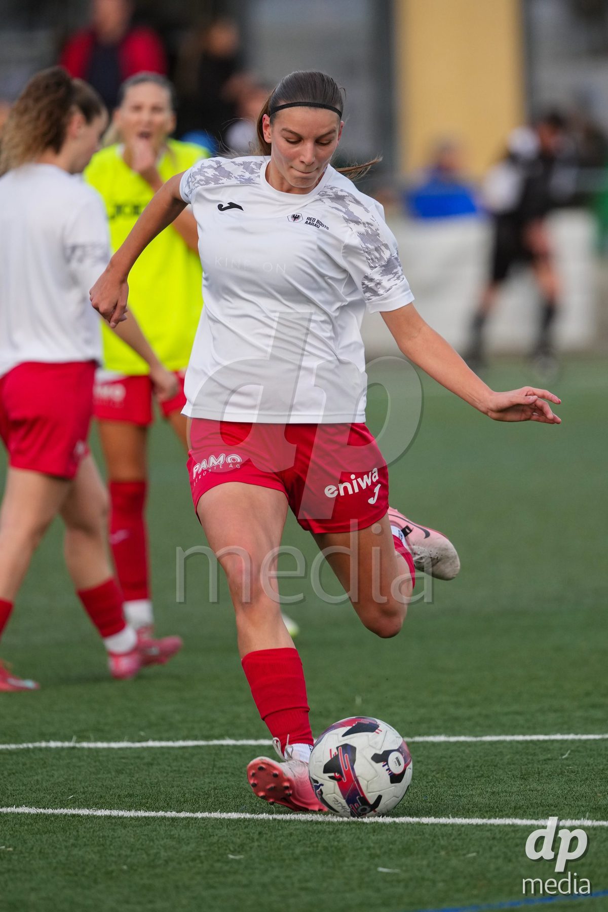 Schweiz: AXA Womens Super League 2025/26, FC Aarau Frauen vs FC Basel 1893 - Sportanlage Schachen, Aarau: Eriona Elezi (12 FC Aarau) beim Aufwärmen
