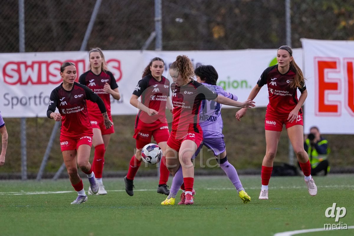 Schweiz: AXA Womens Super League 2025/26, FC Aarau Frauen vs FC Basel 1893 - Sportanlage Schachen, Aarau: Donika Deda (14 FC Aarau) in aktion