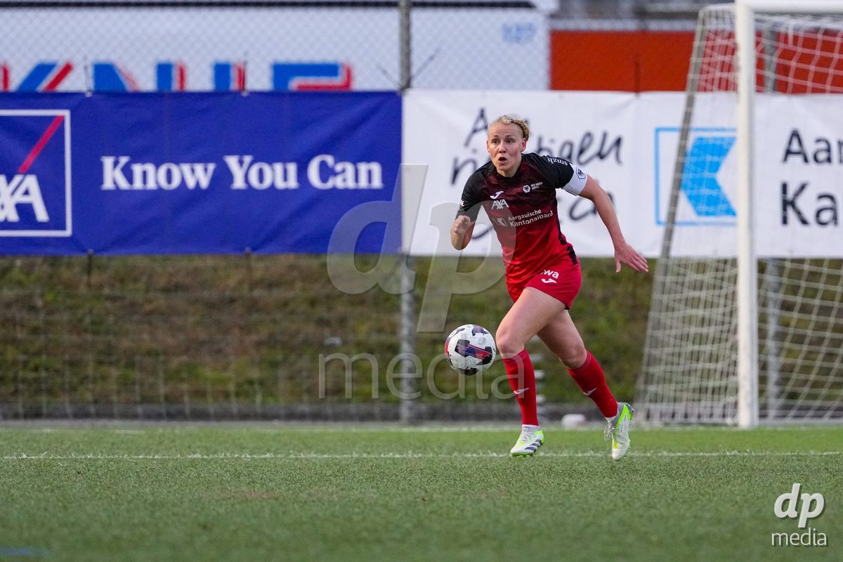 Schweiz: AXA Womens Super League 2025/26, FC Aarau Frauen vs FC Basel 1893 - Sportanlage Schachen, Aarau: Michelle Stierli (22 FC Aarau) in aktion