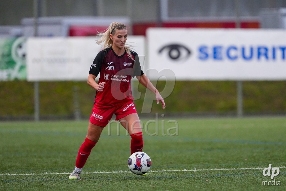 Schweiz: AXA Womens Super League 2025/26, FC Aarau Frauen vs FC Basel 1893 - Sportanlage Schachen, Aarau: Bergros Asgeirsdottir (6 FC Aarau) in aktion