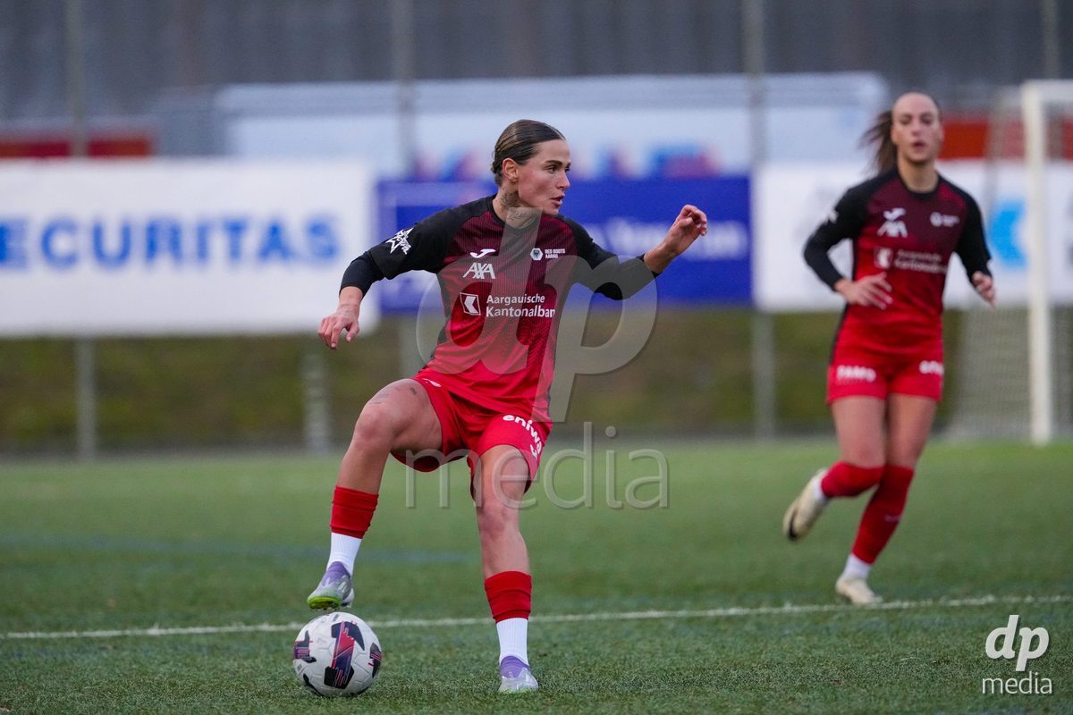 Schweiz: AXA Womens Super League 2025/26, FC Aarau Frauen vs FC Basel 1893 - Sportanlage Schachen, Aarau: Vanesa Hoti (8 FC Aarau) in aktion