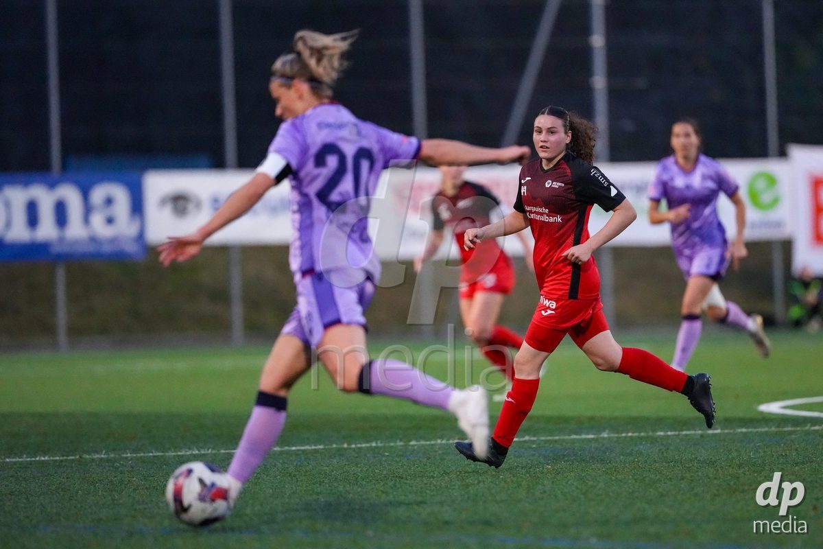 Schweiz: AXA Womens Super League 2025/26, FC Aarau Frauen vs FC Basel 1893 - Sportanlage Schachen, Aarau: Nathalie Widmer (5 FC Aarau) in aktion