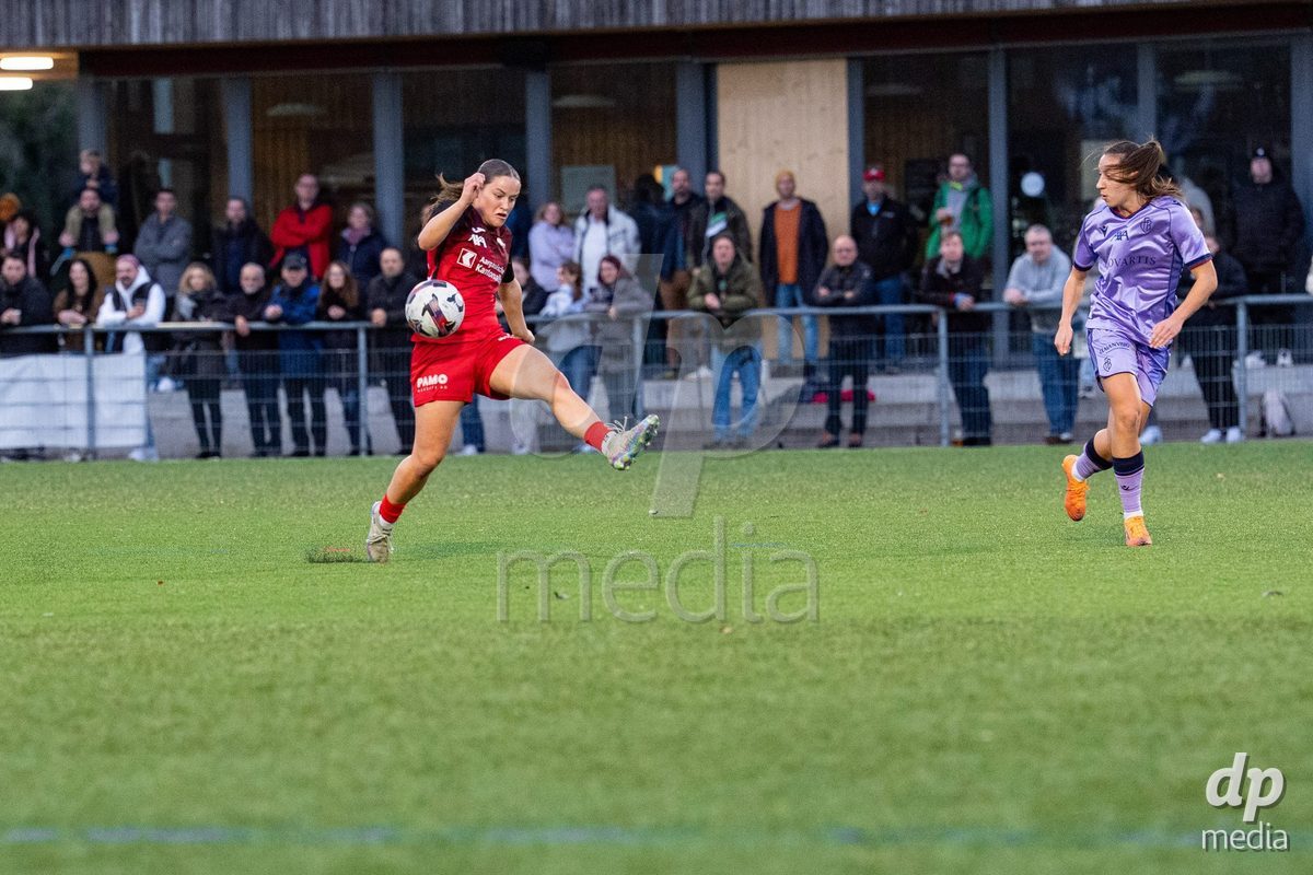 Schweiz: AXA Womens Super League 2025/26, FC Aarau Frauen vs FC Basel 1893 - Sportanlage Schachen, Aarau: Anja Klingenstein (11 FC Aarau) in aktion